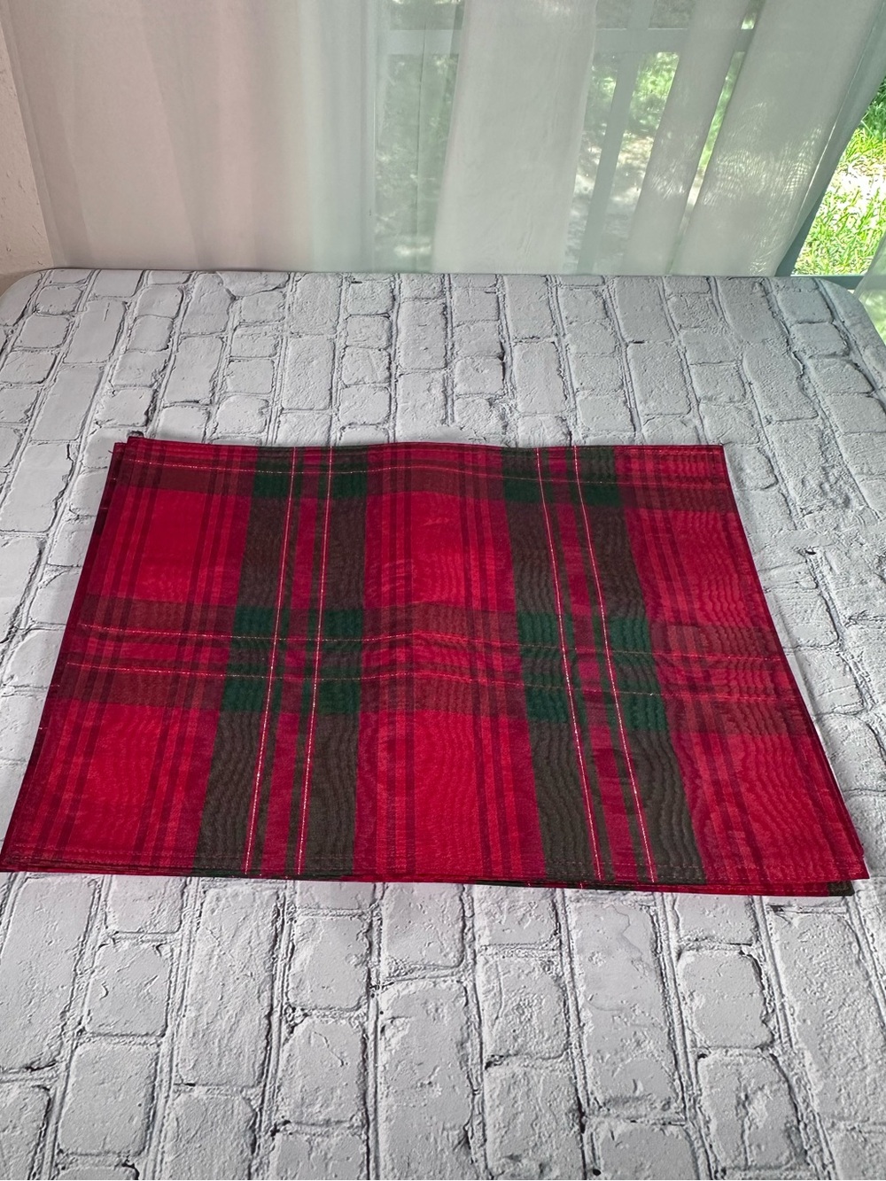 Red Green Christmas Holiday Traditional Tartan Plaid Table Placemats - Set of 4 - Picture 2 of 12